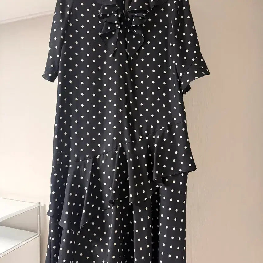 [BUNJANG] Sisley Black Dot Frill Dress / 시슬리 블랙 도트 프릴 원피스
