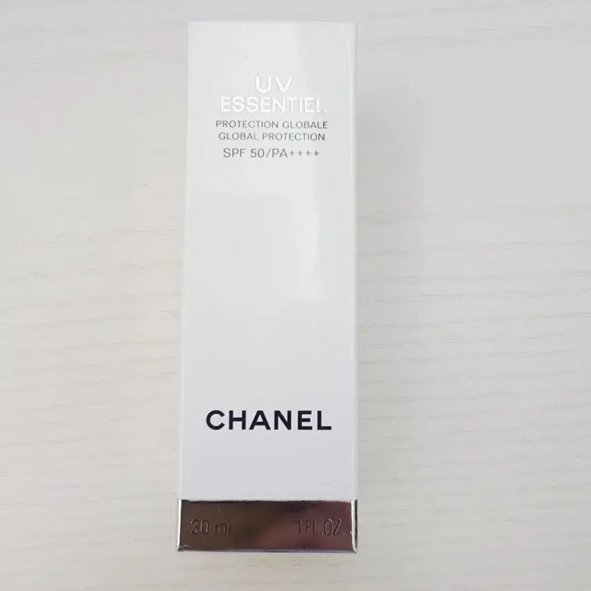 [BUNJANG] Chanel UV Essentiel Sunscreen SPF 50+ 30ml / 샤넬 UV 에쌍씨엘 선크림 30ml (무료배송)