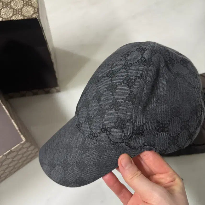 [BUNJANG] Balenciaga x Gucci Hacker Project Cap Hat / 발렌시아가 X 구찌 캡모자(해커프로젝트)