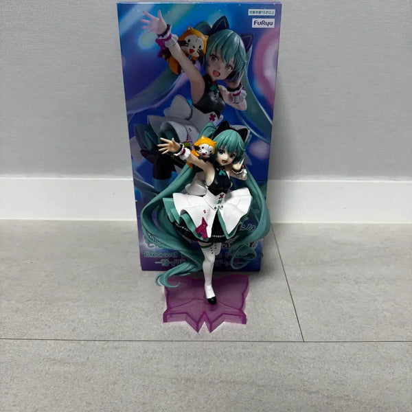 [BUNJANG] FURYU Hatsune Miku x Rascal Cyber Future Figure / 후류 하츠네 미쿠 x 라스칼 사이버 퓨처