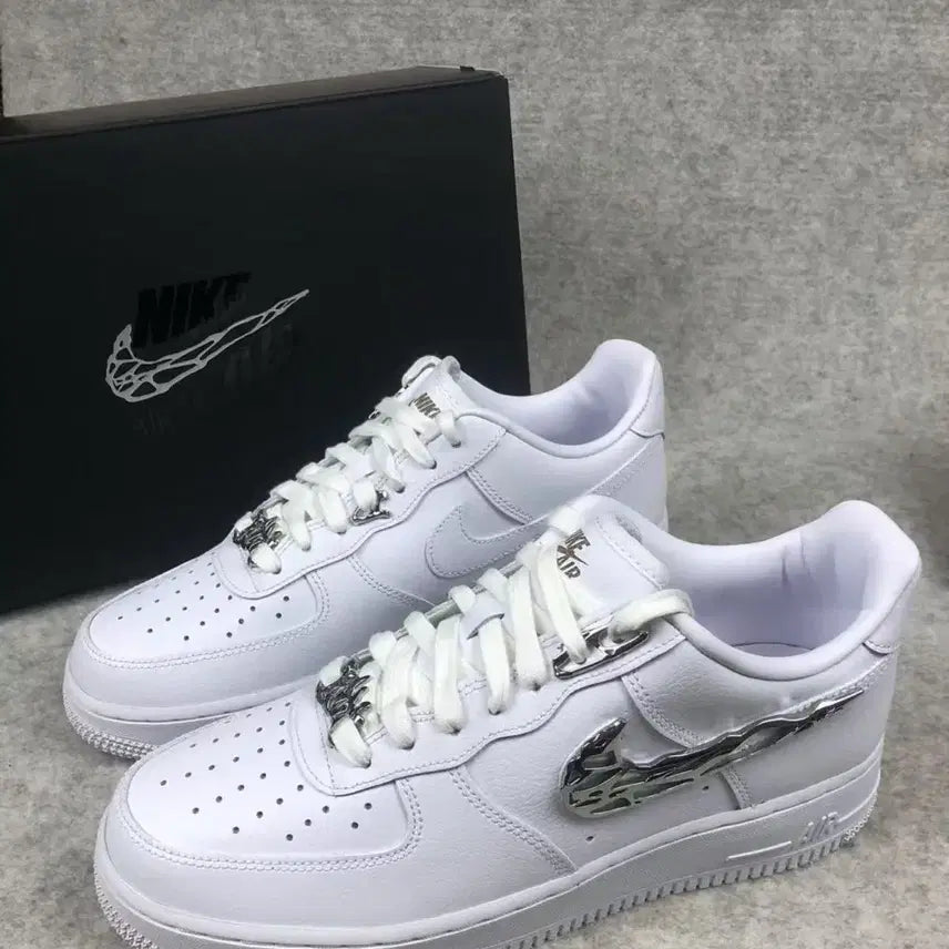 [BUNJANG] White Sneakers (260mm) / 화이트 운동화