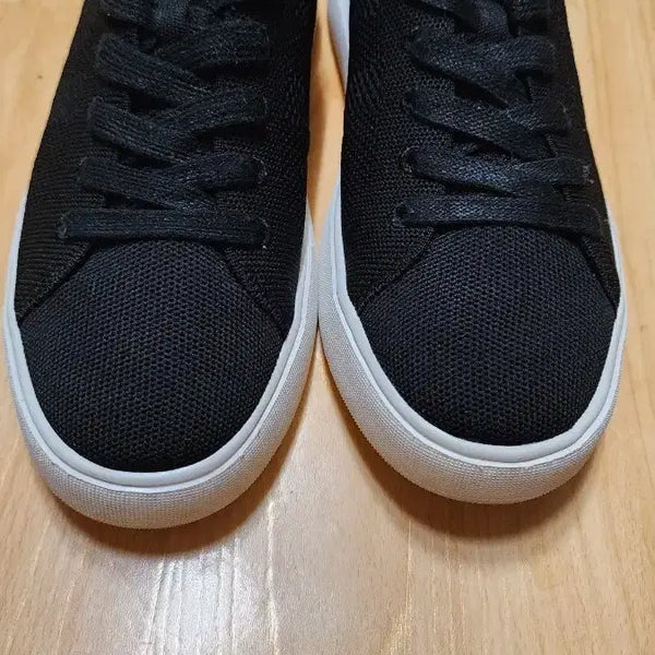 [BUNJANG] Discovery Expedition Black Sneakers (265) / 디스커버리 익스페디션 블랙 스니커즈 265