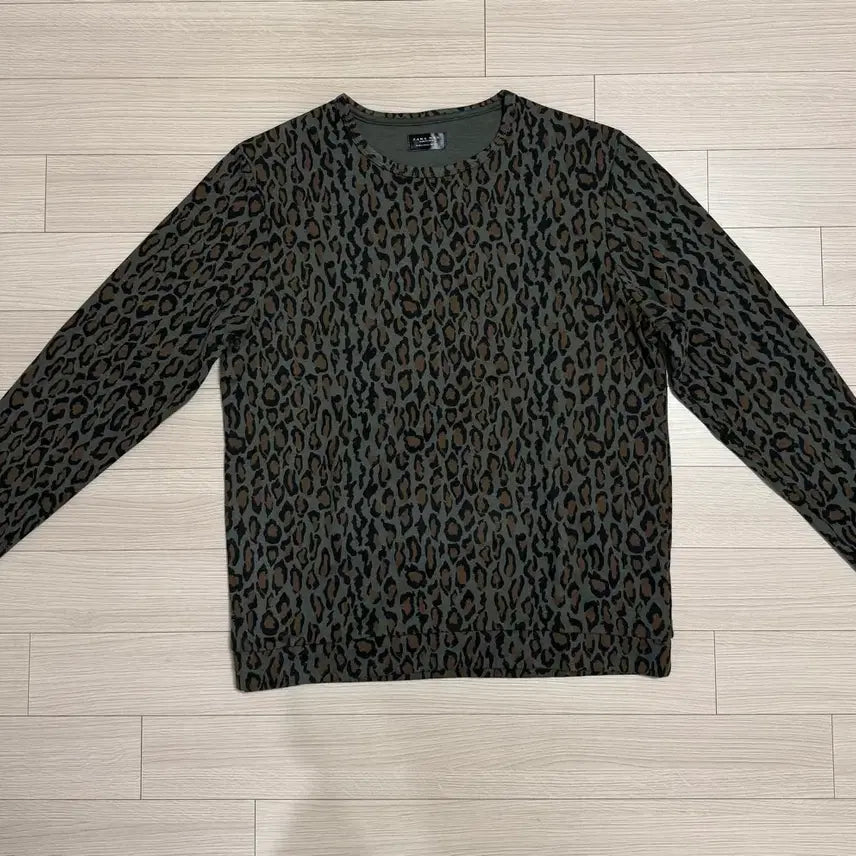 [BUNJANG] Zara Animal Print Long Sleeve Sweatshirt / [L] 자라 애니멀 프린트 롱슬리브 맨투맨