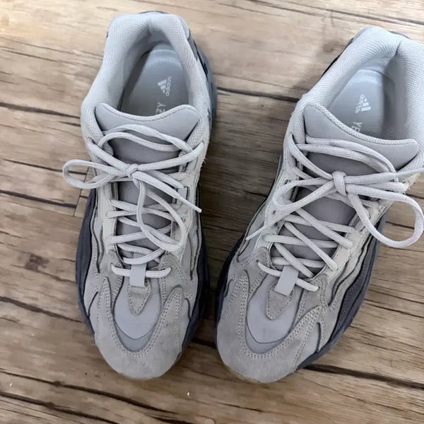 [BUNJANG] Adidas Yeezy Boost 700 V2 Tephra Size 300 / 이지부스트 700 v2 테프라 300사이즈