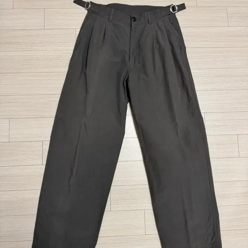 [BUNJANG] 7SELLA Unaffected Side Adjuster Pants Charcoal / [30] 세븐셀라 [일본원단]unaffected side adjuster pants Charcoal 치노 팬츠