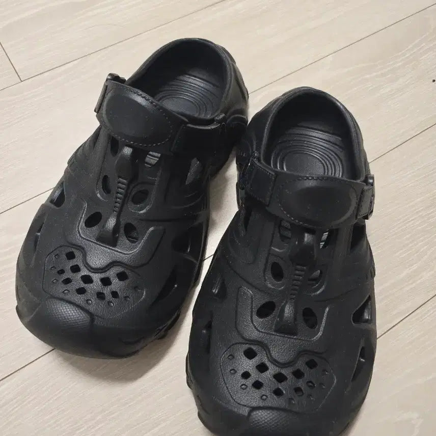 [BUNJANG] Black Aqua Shoes Sandals / 블랙 아쿠아 슈즈 샌들