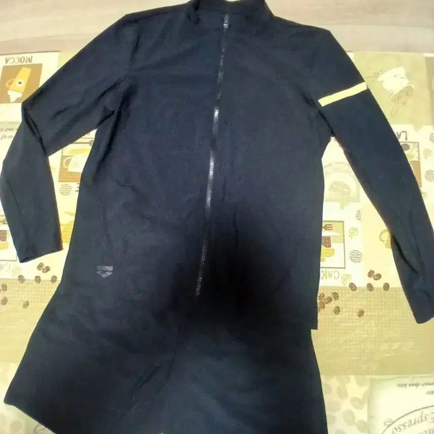 [BUNJANG] Arena Men's Rash Guard Set / 아레나 남자 상하 래쉬가드