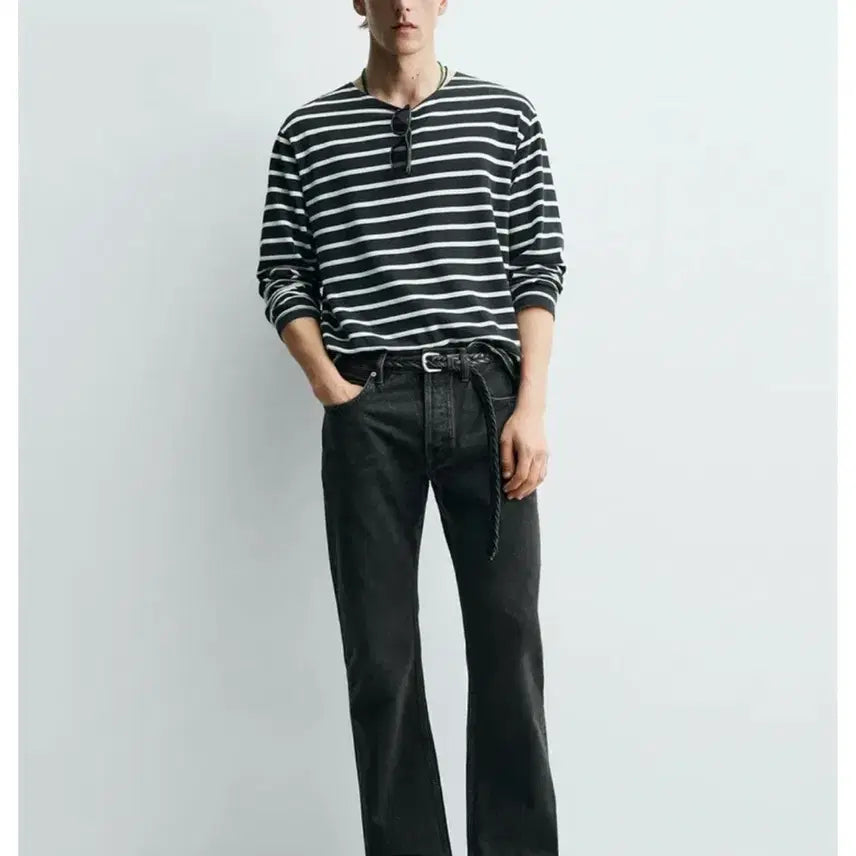 [BUNJANG] Zara x Aaron Levine Straight Fit Bootcut Black Jeans / 자라 x 아론 리바인 진 스트레이트 핏 부츠컷 블랙