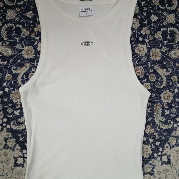 [BUNJANG] Born To Win Women's B-Pendant Ribbed Sleeveless Tank White / (2사이즈) 본투윈 우먼스 b팬던트 리브드 슬리브리스 나시 화이트