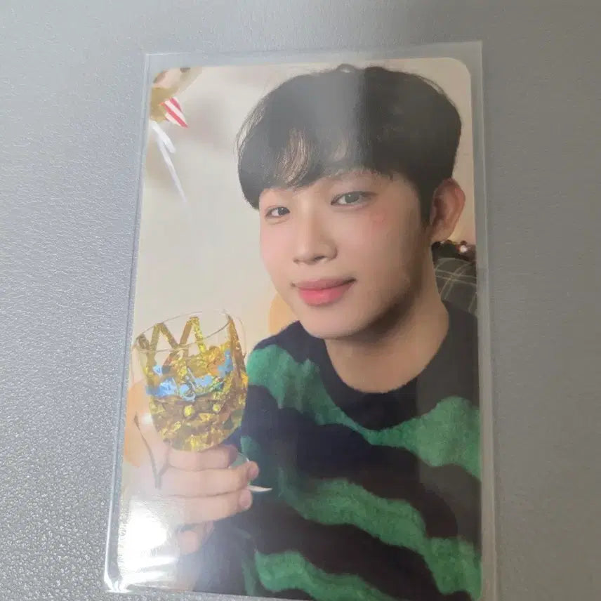 [BUNJANG] BTOB Im Hyunsik be alright Concert Goblet Glass Photocard / 비투비 임현식 be alright콘 고블렛잔md 포카
