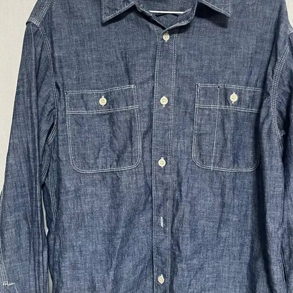 [BUNJANG] Uniqlo Chambray Shirt Size M / 유니클로 샴브레이 셔츠 M사이즈