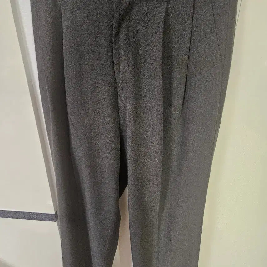 [BUNJANG] Juang Homme 2-Pleats Slacks Charcoal L / 주앙옴므 2플리츠 슬랙스 차콜 L