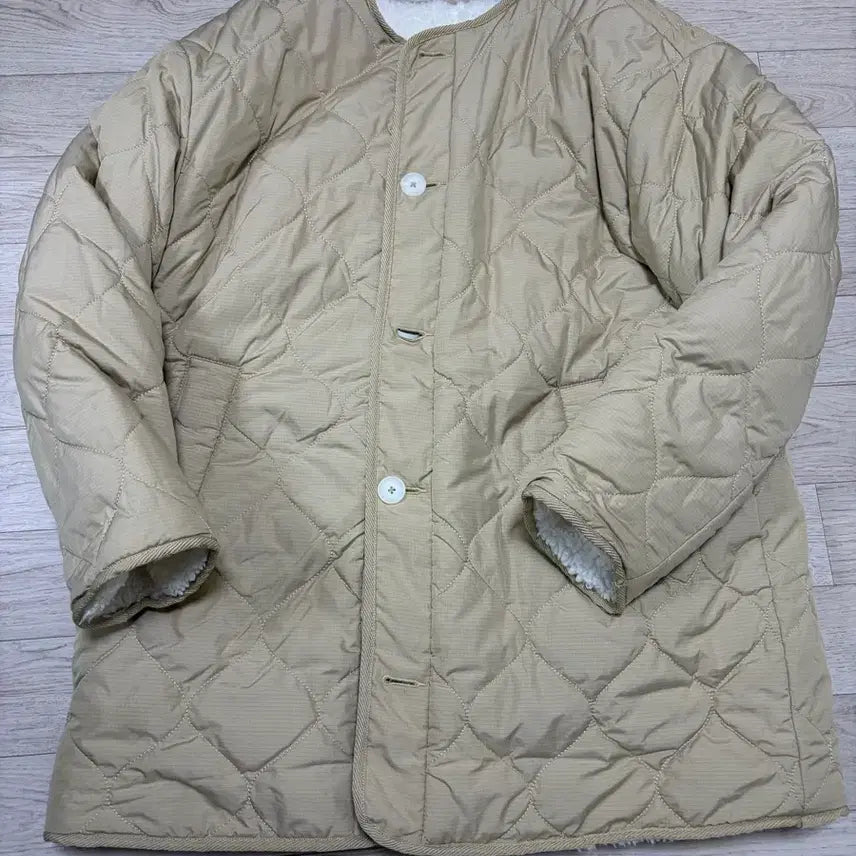[BUNJANG] Levi's Reversible Fleece Jacket Beige / (S) 리바이스 퀄팅 리버시블 후리스 자켓 베이지