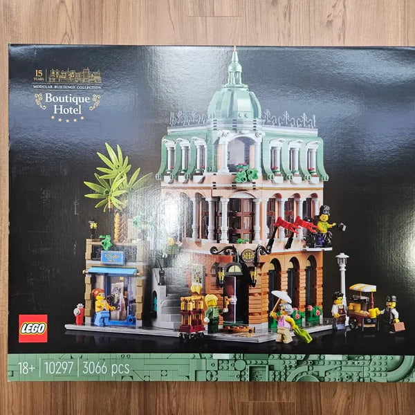 [BUNJANG] LEGO 10297 Boutique Hotel Modular Building Set (Sealed) / 레고 모듈러 10297 뷰티크 호텔 팝니다.(미개봉)