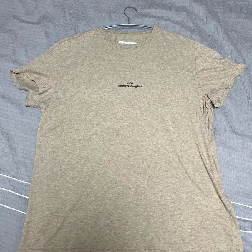 [BUNJANG] Maison Margiela Reverse Logo T-Shirt Beige / 메종마르지엘라 리버스로고 반팔 티셔츠