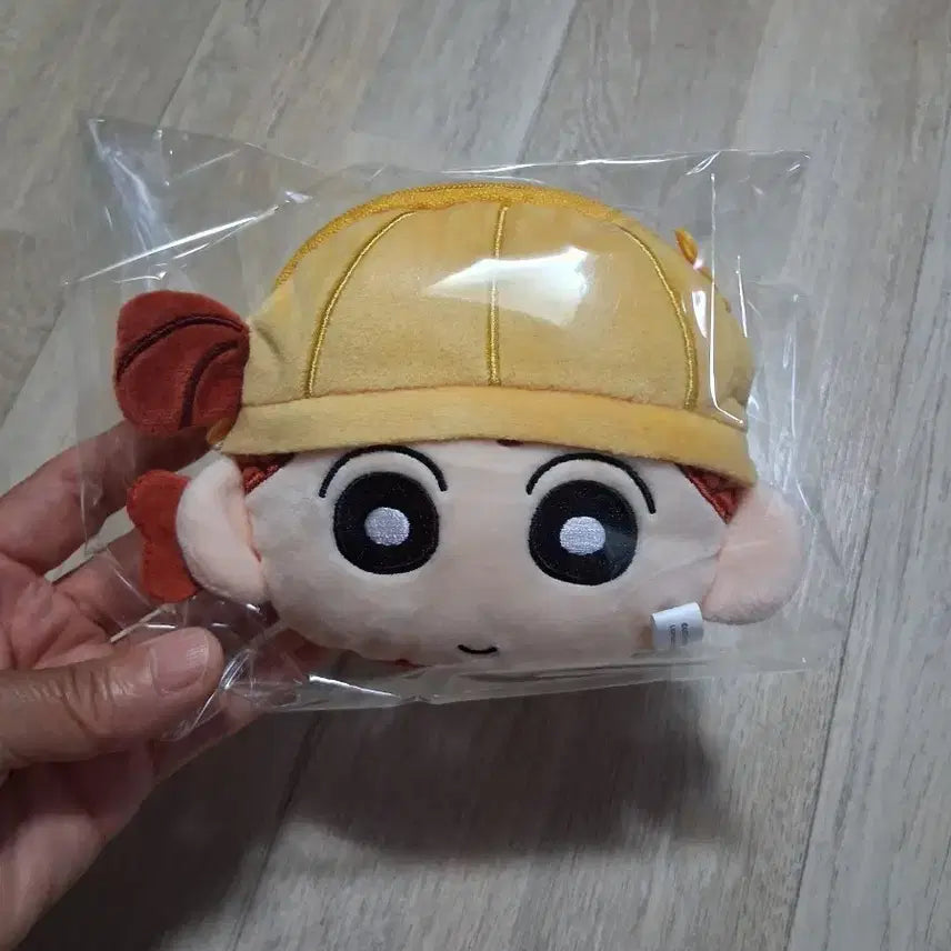 [BUNJANG] Crayon Shin-chan Yuri Character Coin Pouch Strap Keychain / 짱구는못말려 유리 스트랩 동전지갑 키링(무료배송)