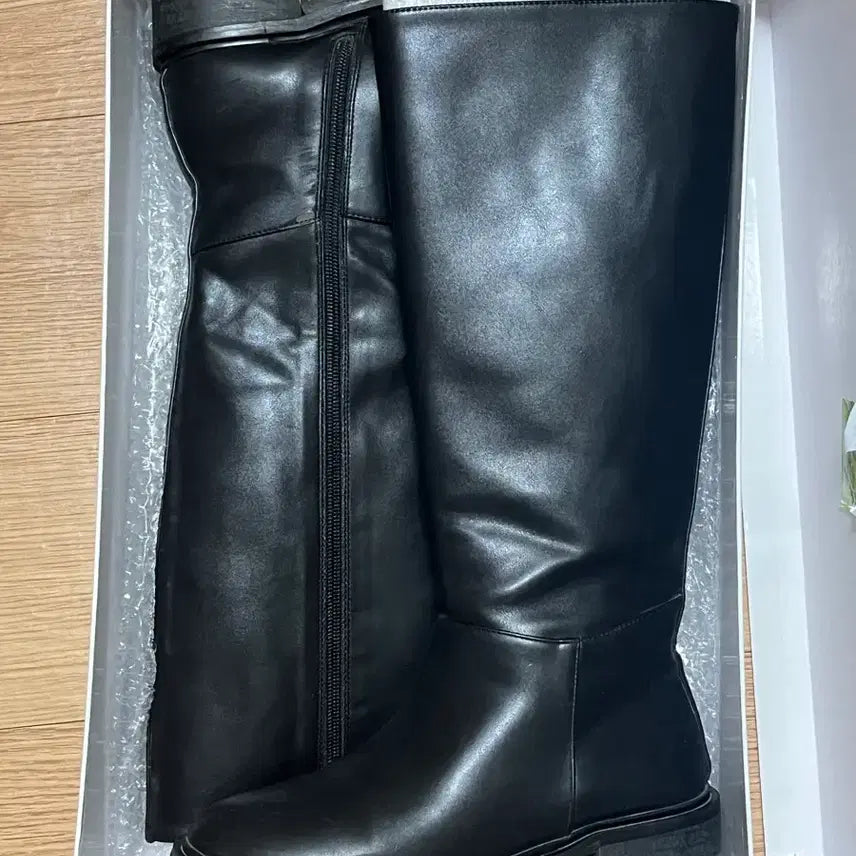 [BUNJANG] 8Seconds Eco-Leather Round Toe Long Boots / 에잇세컨즈 블랙 에코레더 라운드토 롱부츠 230