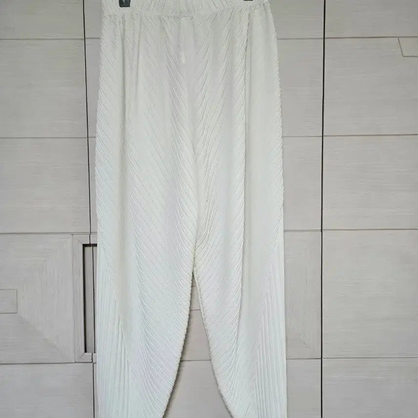[BUNJANG] Korean Pleated Pants (New) / 국산 플리츠  팬츠 (새상품)