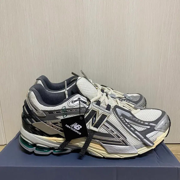 [BUNJANG] New Balance 1906R Silver Metallic / 뉴발란스 1906R 실버 메탈릭