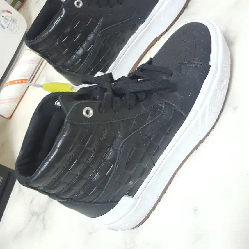 [BUNJANG] Converse Run Star Hike High Top Sneakers / 컨버스 런스타하이탑  반스 하이탑  245사이즈 택포3만원