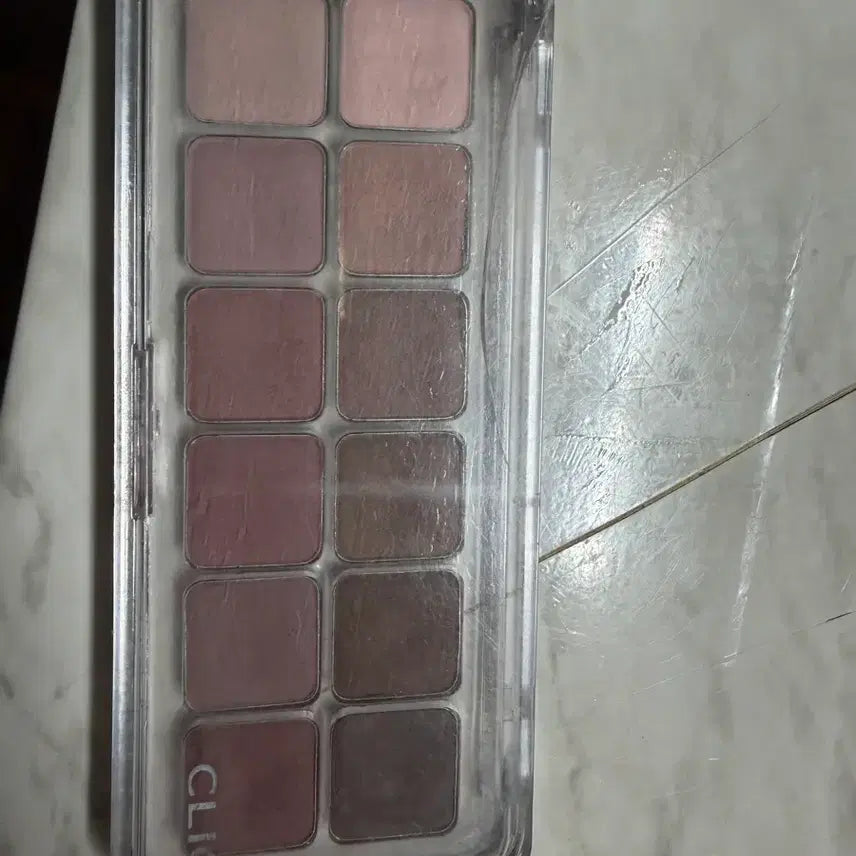 [BUNJANG] CLIO Eyeshadow Palette (Muted Tone) / 뮤트드러리?