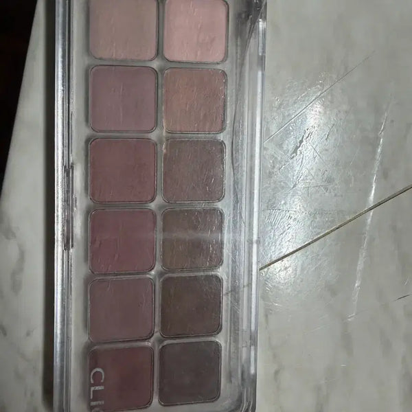 [BUNJANG] CLIO Eyeshadow Palette (Muted Tone) / 뮤트드러리?