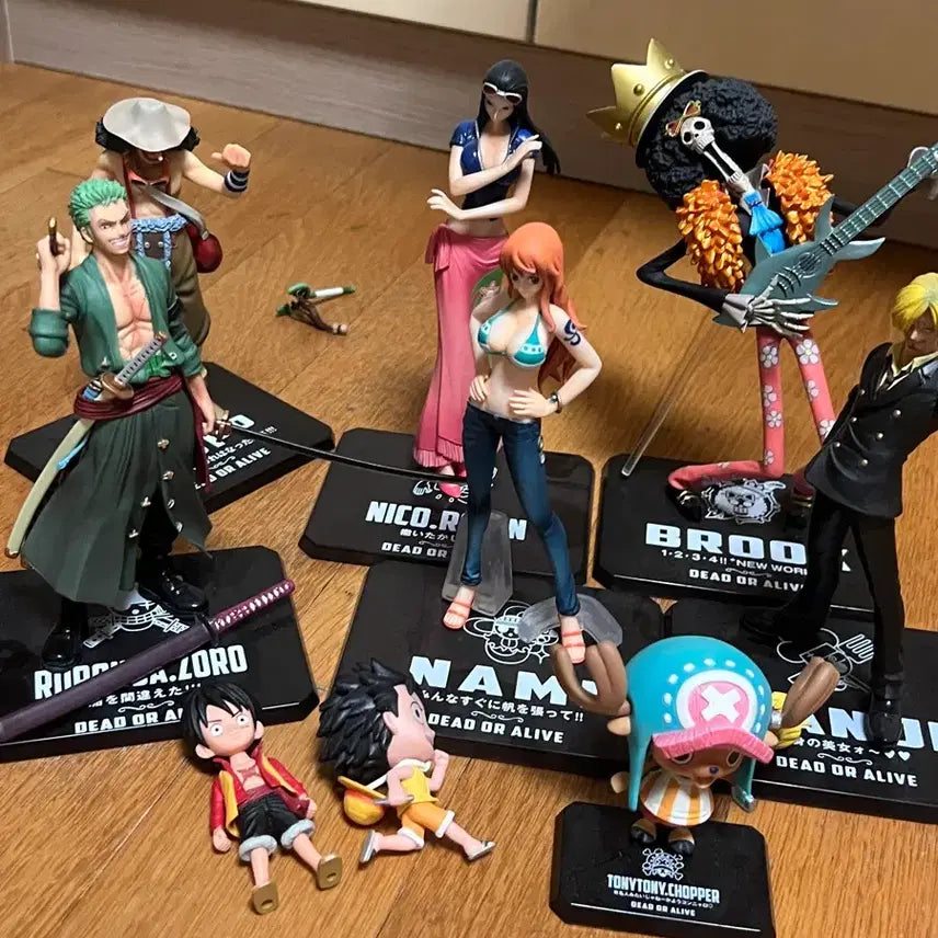 [BUNJANG] One Piece Figure Bundle Set / [일괄] 원피스 피규어 세트 루피 조로 나미 상디 쵸파 로빈 브룩 우솝