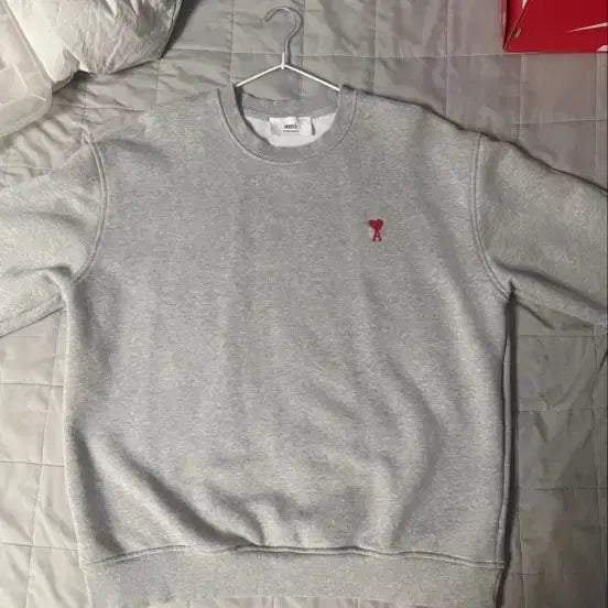 [BUNJANG] AMI Paris Sweatshirt Grey / 새상품급 AMI 아미 맨투맨 그레이 판매