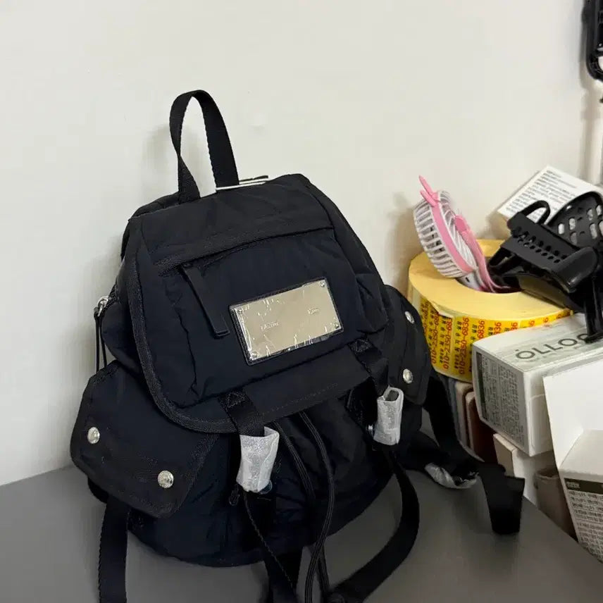 [BUNJANG] Matin Kim Pocket Utility Small Backpack Black / 마뗑킴 포켓 유틸리티 스몰 백팩 블랙