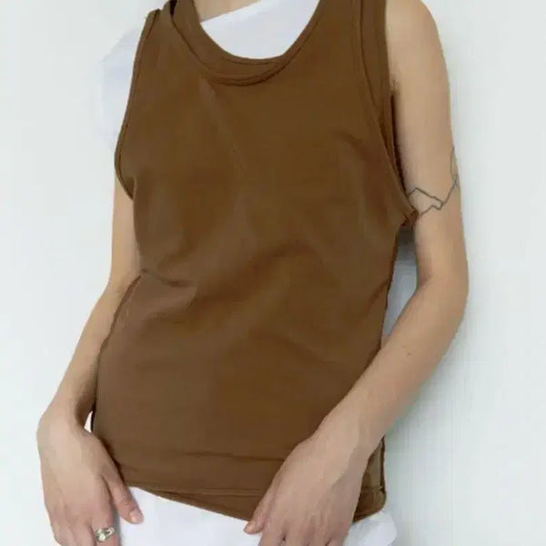 [BUNJANG] Refos Layered Sleeveless Brown / 리포스 레이어드 슬리브리스 브라운