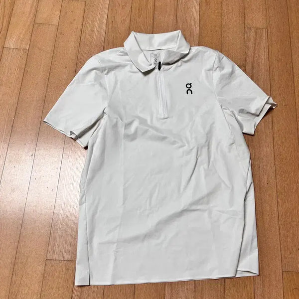 [BUNJANG] On Running Court T-Shirt XS / 온러닝 테니스 코트 티 xs