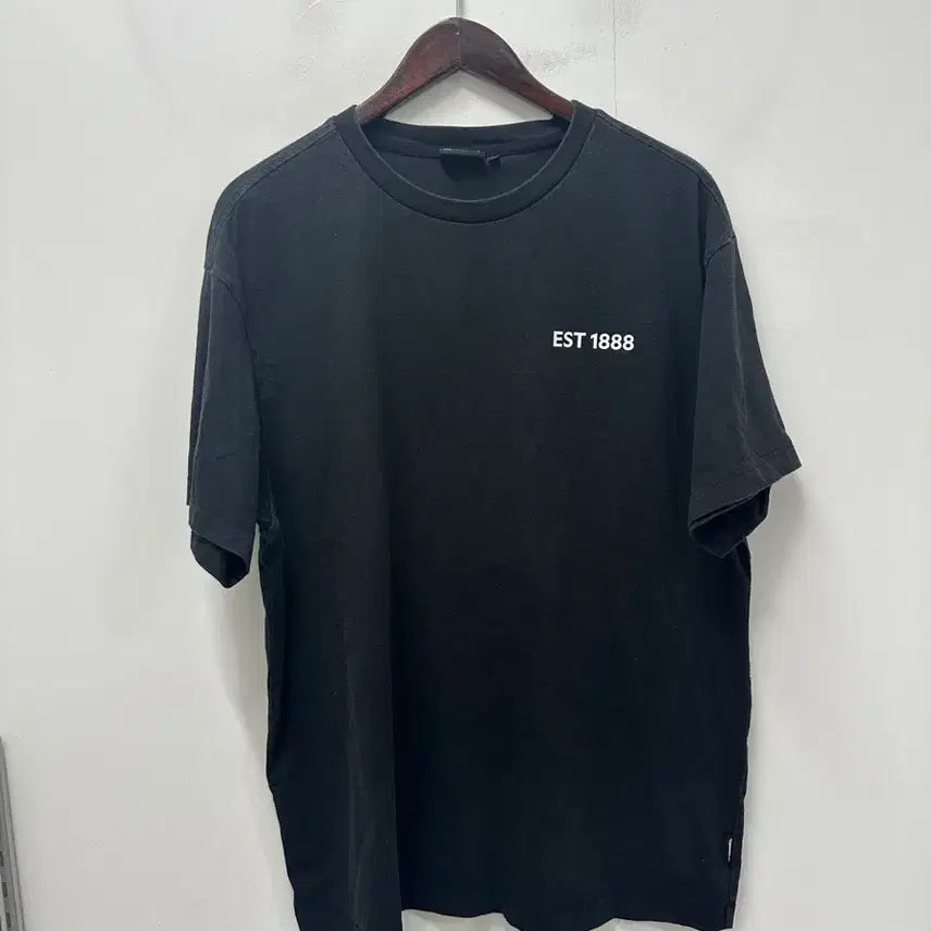 [BUNJANG] National Geographic Black T-Shirt Size 105 / [만원빈티지 최저가]내셔널지오그래픽 블랙 반팔티 105