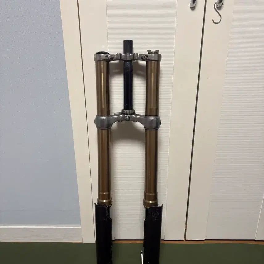 [BUNJANG] Saron Lightbee X 2025 Genuine Front Fork Shock / 써론 라이트비X 25년식 순정 프론트 포크 샥 판매