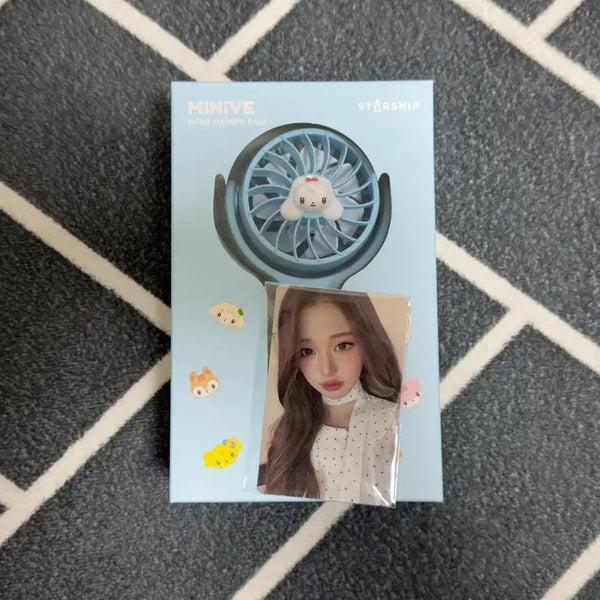 [BUNJANG] IVE MiniVE Jang Wonyoung Cherry Mini Handheld Fan Photocard / ive 아이브 미니브 팝업 장원영 체리 미니 핸디팬 선풍기 포카 포토카드 minive