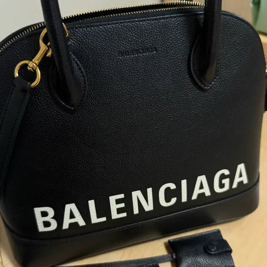 [BUNJANG] Balenciaga BISTRO Top Handle Bag / 발렌시아가 빌탑 핸드백 팔아요