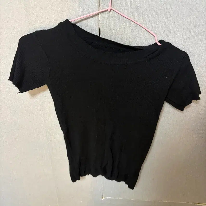 [BUNJANG] Black Short-Sleeve Knit Top / 블랙 반팔 니트