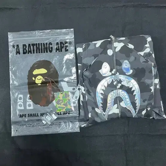 [BUNJANG] Bape City Camo Shark Full Zip Hoodie Black XXL / 베이프 시티카모 후드집업 샤크후드 블랙xxl