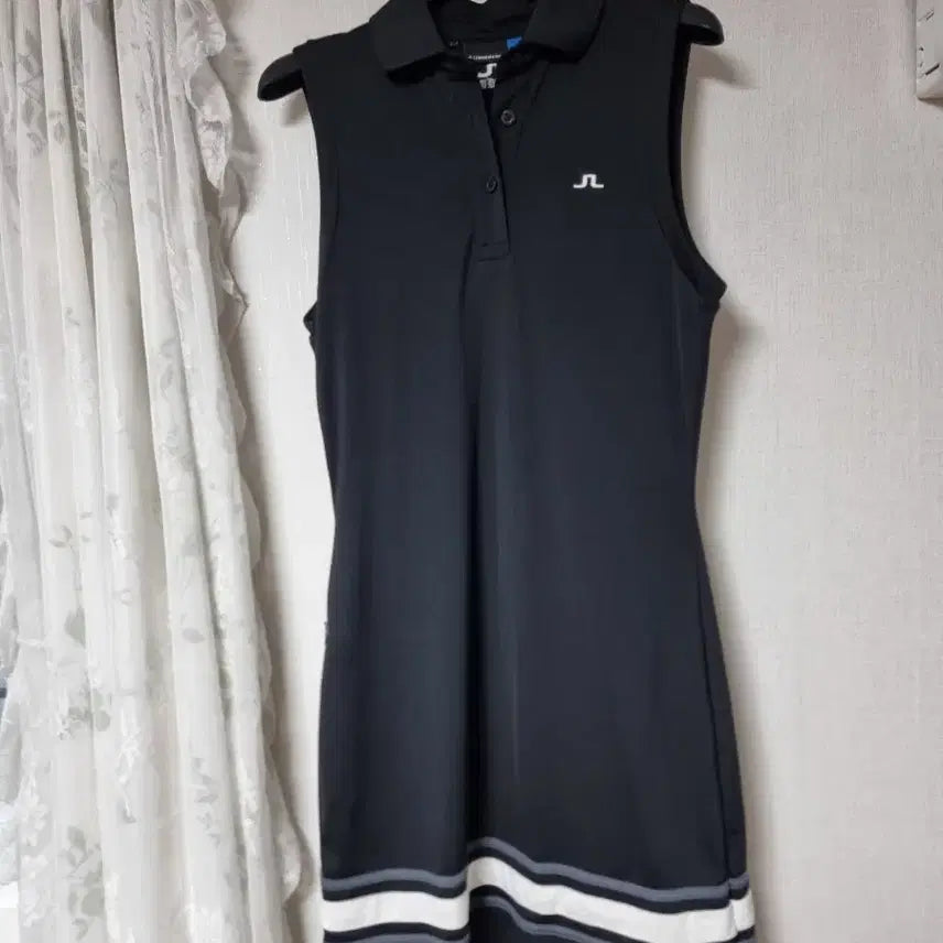 [BUNJANG] J.LINDEBERG Women's Sleeveless Golf Dress Black / J.LINDEBERG 여성 골프웨어 민소매 원피스 블랙