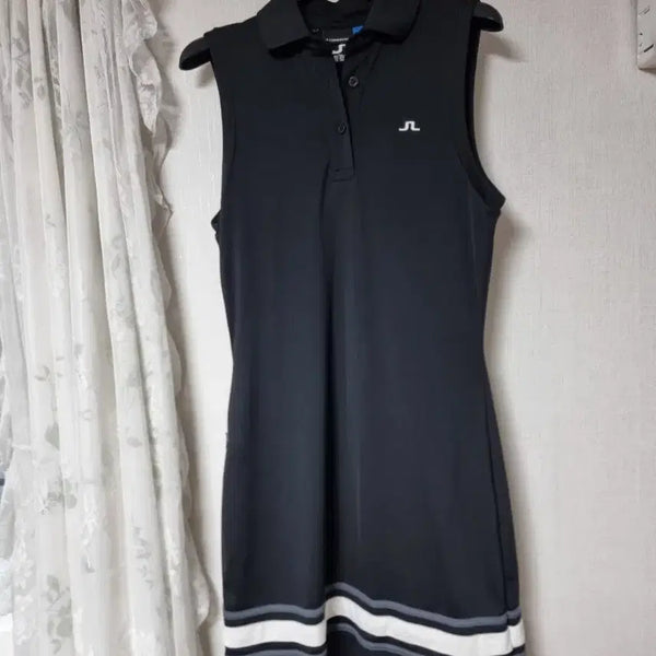 [BUNJANG] J.LINDEBERG Women's Sleeveless Golf Dress Black / J.LINDEBERG 여성 골프웨어 민소매 원피스 블랙