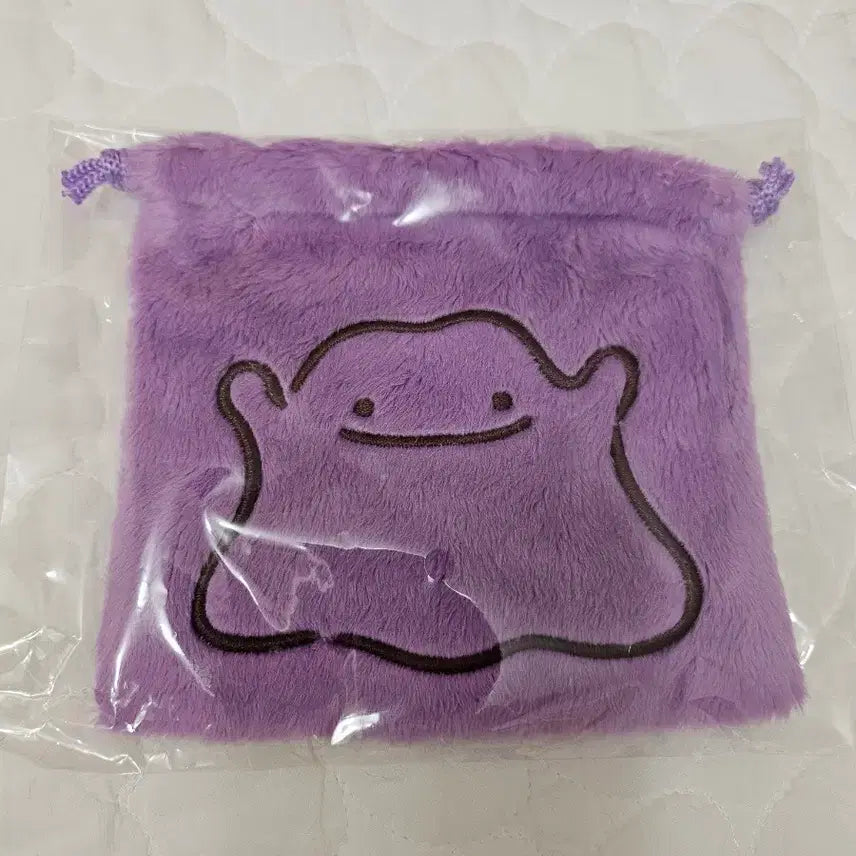 [BUNJANG] Olive Young Ditto Pouch / 올리브영 메타몽 파우치 팝니다.