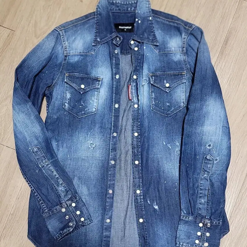 [BUNJANG] Dsquared2 Women's Washed Denim Shirt EU40 / 디스퀘어드2 여 워싱 디스 데님 셔츠 EU40