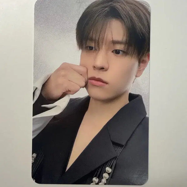 [BUNJANG] Stray Kids Seungmin Run It Seoul Photocard / 스트레이 키즈 런잇 서울 MD 4만원 승민 포카