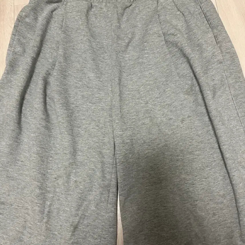 [BUNJANG] Musinsa Standard Sweat Bermuda Shorts (Melange Grey) - Size M / 두번 실착 / 무탠다드 버뮤다 팬츠 M