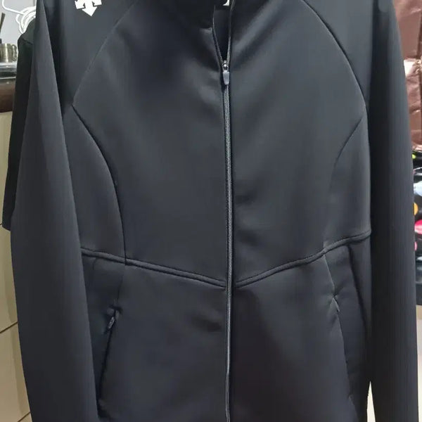 [BUNJANG] Descente Women's Zip-Up Jacket Black / 데상트 여성 집업 자켓 블랙