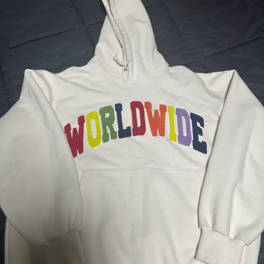 [BUNJANG] Ames Worldwide Hoodie Ivory / Ames 아메스 / 월드 와이드 후드 아이보리 / 1