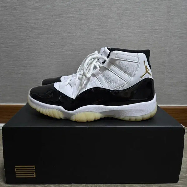 [BUNJANG] Air Jordan 11 Gratitude Full Set (Size 10.5) / 조던11 그래티튜드 (275,풀구성)