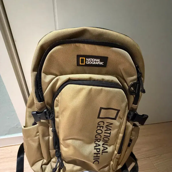 [BUNJANG] National Geographic Gold Backpack / 내셔널지오그래픽 백팩 골드