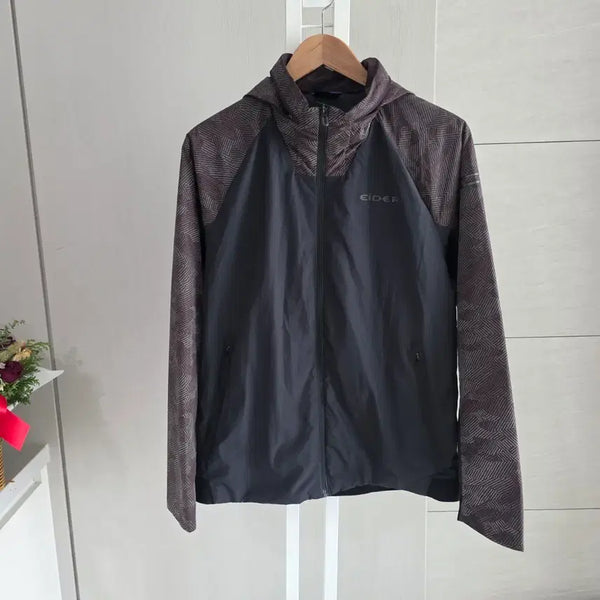 [BUNJANG] Eider Navy Hooded Windbreaker Jacket / 아이더 바람막이 자켓 네이비 후드티