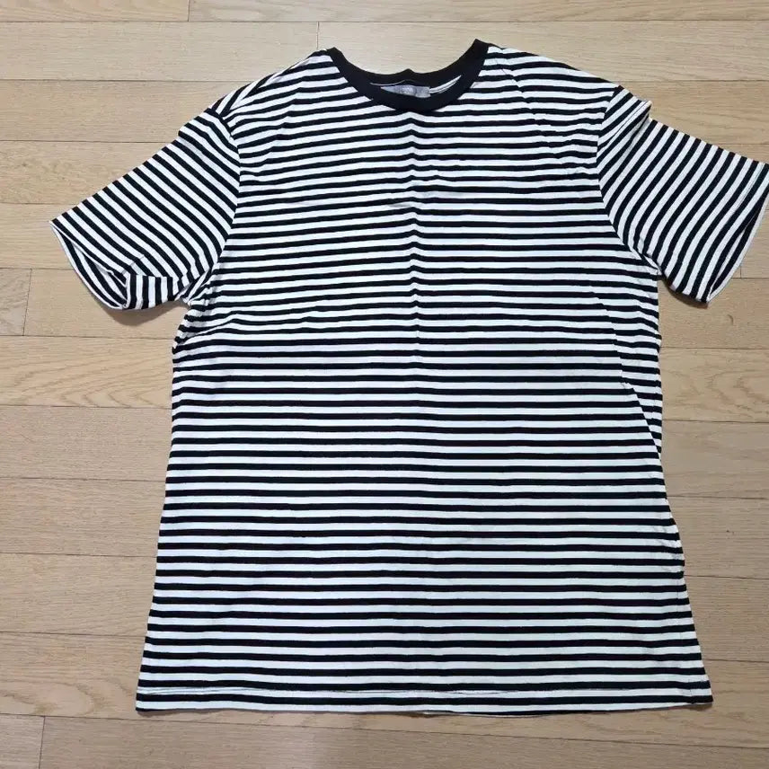 [BUNJANG] 8seconds Men's Short Sleeve T-Shirt / (착샷) 에잇세컨즈 남자반팔