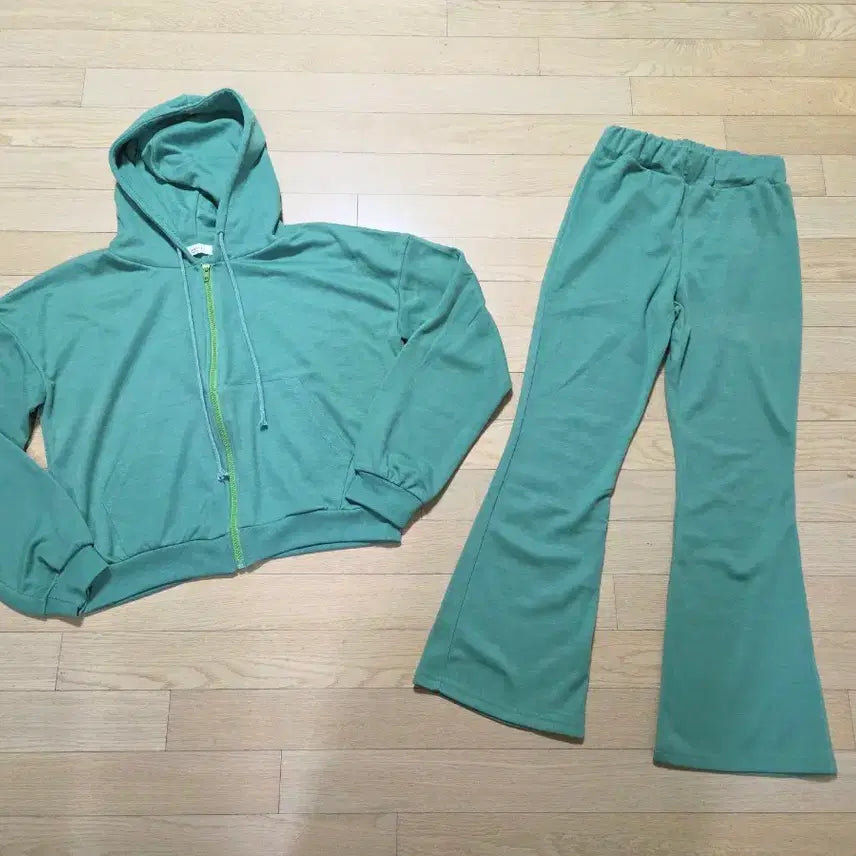 [BUNJANG] Unused Hooded Zip-Up Training Set / (미사용) 후드집업 트레이닝 세트